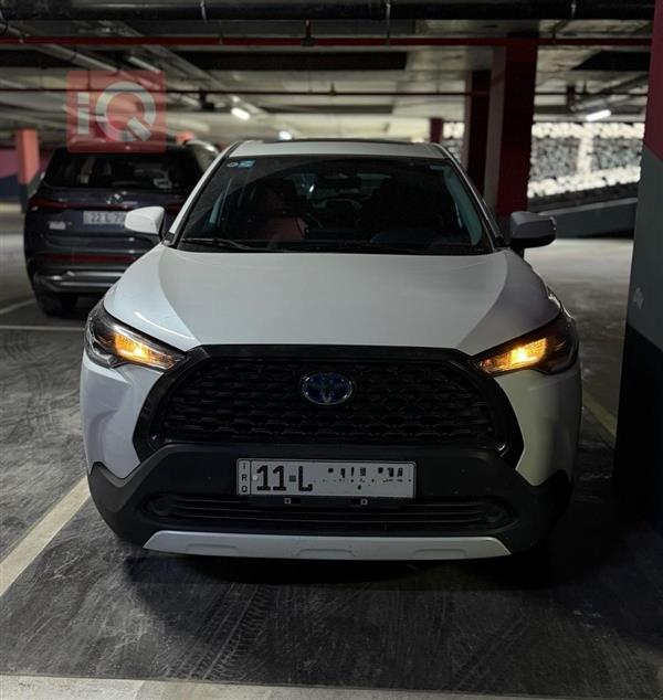 تۆیۆتا کۆرۆلا کرۆس 2024  بۆ فرۆشتن لە عێراق -  بەغداد